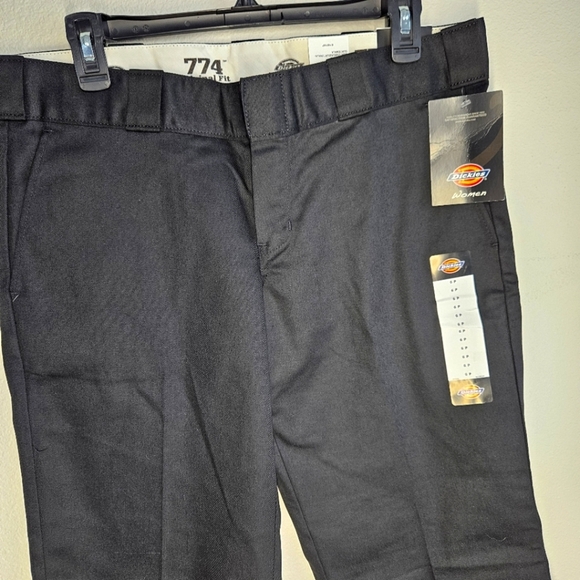 NWT!!! Dickies Women's 774 Original Work Pant Low Rise, Size 6P - Picture 7 of 7